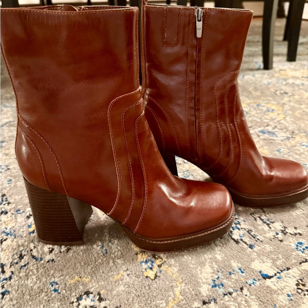 Like New Marc Fisher Leather Chestnut Heeled Boots